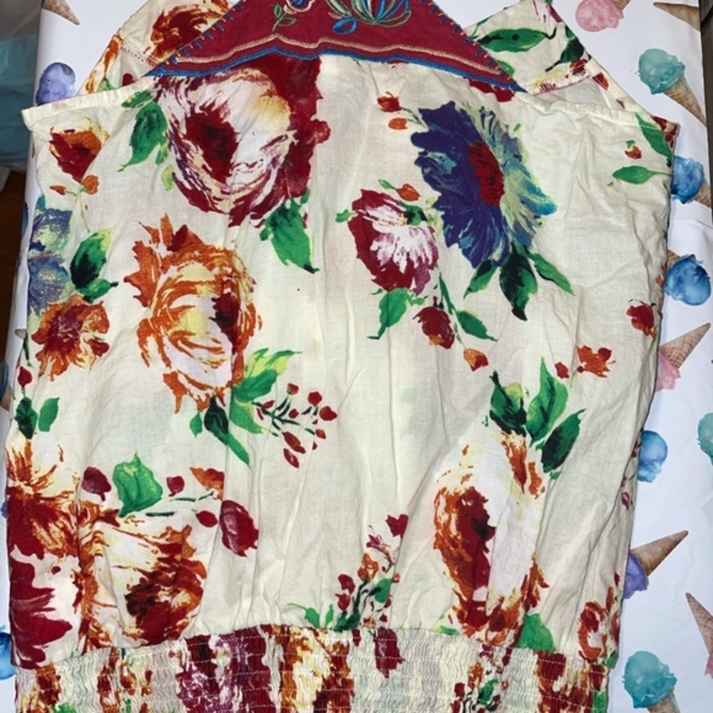 Bundle Alert π¨ 2 Floral Spring Top Size Small - Picture 14 of 15